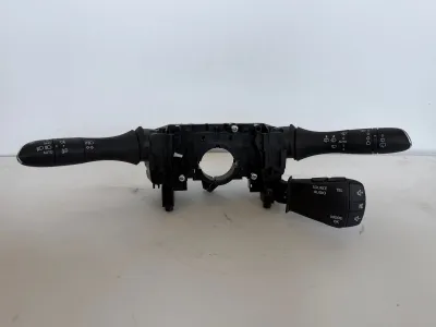 Comutador piscas / escovas Renault Clio V 2020 referência 255679262R