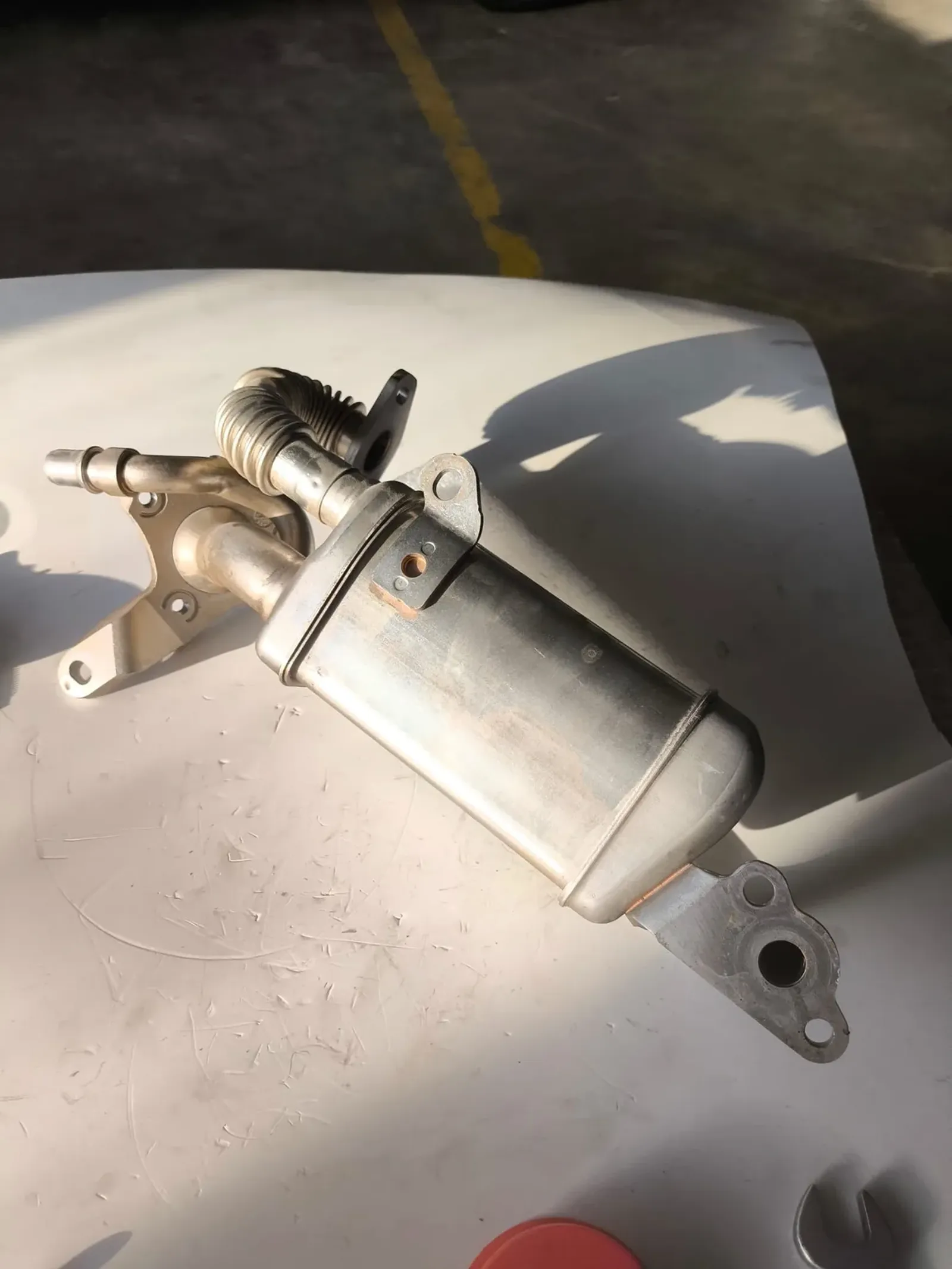 Radiador EGR Renault Kangoo referência 147357324R