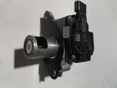 Válvula EGR Renault Kangoo referência 147101246R