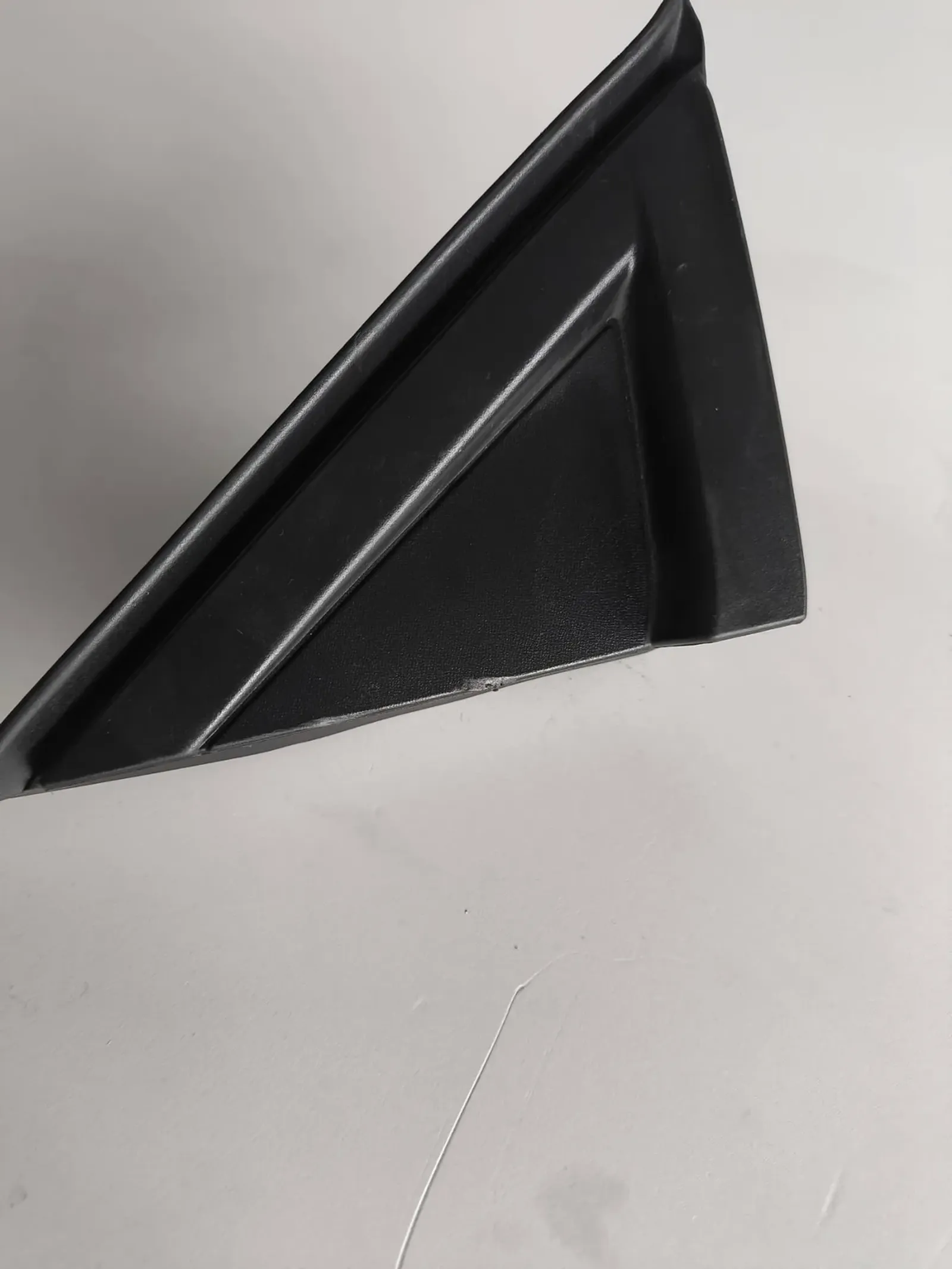 Embelezador lateral da porta direita Renault Clio V referência 638746778R