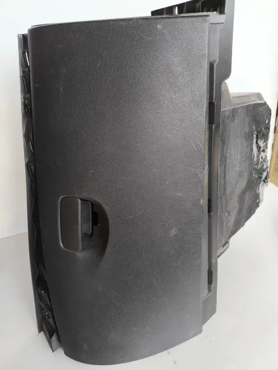 Porta-luvas Renault Megane II referência 681080020R