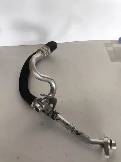 Tubo de A/C Renault Clio V referência 924543124R